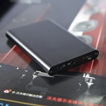 HIFI portable Stereo headphone amplifier Mini Earphone Audio Amplifier 3.5mm Jack Built-in battery