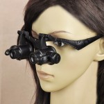 Wearing magnifier LED lamp glasses jewelry a magnifying glass to look at the antique watch repair 4 sets of lenses