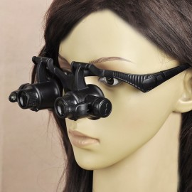 Wearing magnifier LED lamp glasses jewelry a magnifying glass to look at the antique watch repair 4 sets of lenses