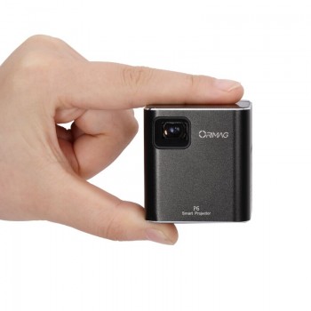 Mini HD P6 projector 80ANSI lumens easy to carry home 1080P projector with battery