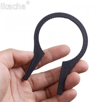 1 Pair Plastic Camera Lens Filter Wrench Removal Tool for 37-46mm 49-58mm 62-77mm 82-95mm Sizes Black Photo Studio Accessories