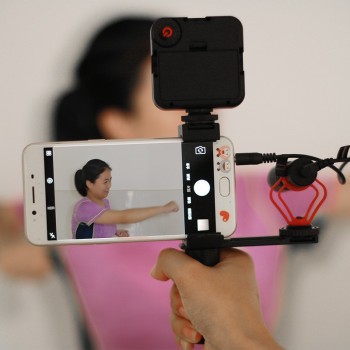 Ulanzi Smartphone Filmmaker Video Rig Metal Phone Tripod Mount Hot Shoe Hand Grip Holder Microphone Plate Live stream Youtube