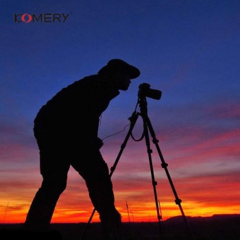 KOMERY Tripod Holder Portable Professional Camera Tripod Aluminum Tripod for phone 1/4 Screw 360 Degree tripode para camara