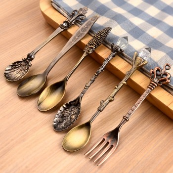 Spoon Coffee Spoon Set Vintage Table Spoon Antique Tea Spoons Coffee Royal Style Metal Carved Fork Tablespoons 6 Pcs/Set 20%