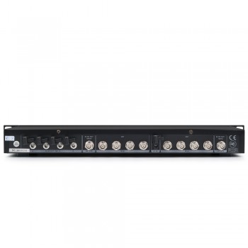 EYK EK-840 300m Directional Antenna Distributor Stable for 4 Sets Wireless Microphone System 500-950MHz Mic Splitter Collector