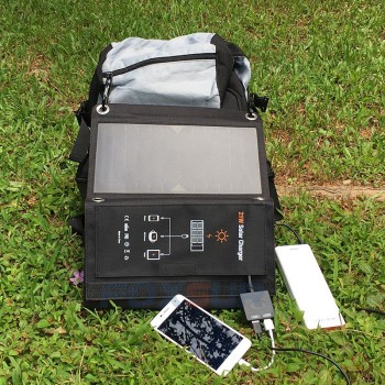 FOXSUR 5V 21W Outdoor Solar Charger Panel 5V 3.5A max. Foldable charger, Portable Dual Output travel Charger,No mans land use