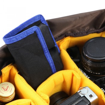 Meking Lithium Battery Storage Pouch for Canon LP-E6 LP-E8 Sony NP-FW50 EN-EL14 EN-EL15 4 Pockets Waterproofed Nylon Bag