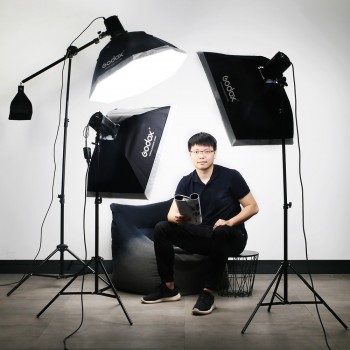 Godox 600Ws Professional Strobe Studio Flash Light Kit 3pcs 200Ws Photography Light + Light Stand + Softbox + Triggers + Gift