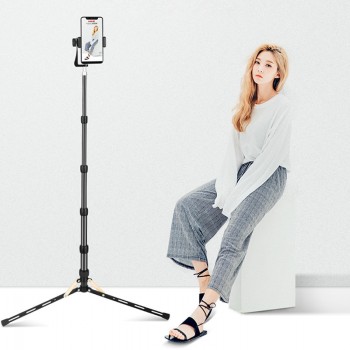 Portable 2.1M Extendable Tripod for LED Ring Light Softbox Foldable LED Video Light Stand Tripod Monopod for Living Broadcast