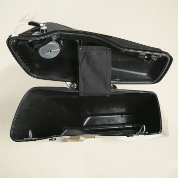Motorcycle 6.5 Speaker Extended Stretched Saddlebag For Harley Touring FLHR FLHT 2014-2018 Road King Road Glide Street Glide