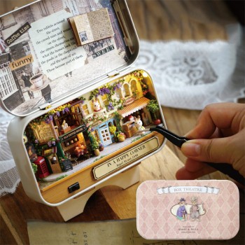 Mini Dollhouse for Kids Handmade Christmas Miniature House 3D DIY Wooden Cottages Cute Room Children Toys Countryside Notes Gift