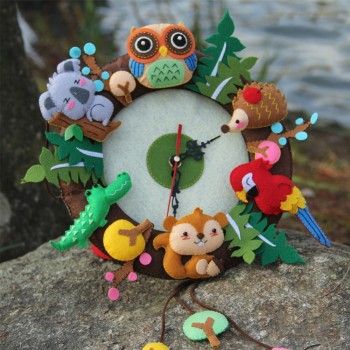Cartoon Creativity DIY Children Non-Woven Felt Collage Toys Forest Animal Theme Handmade Cloth Art Retro Toys Room Decoration