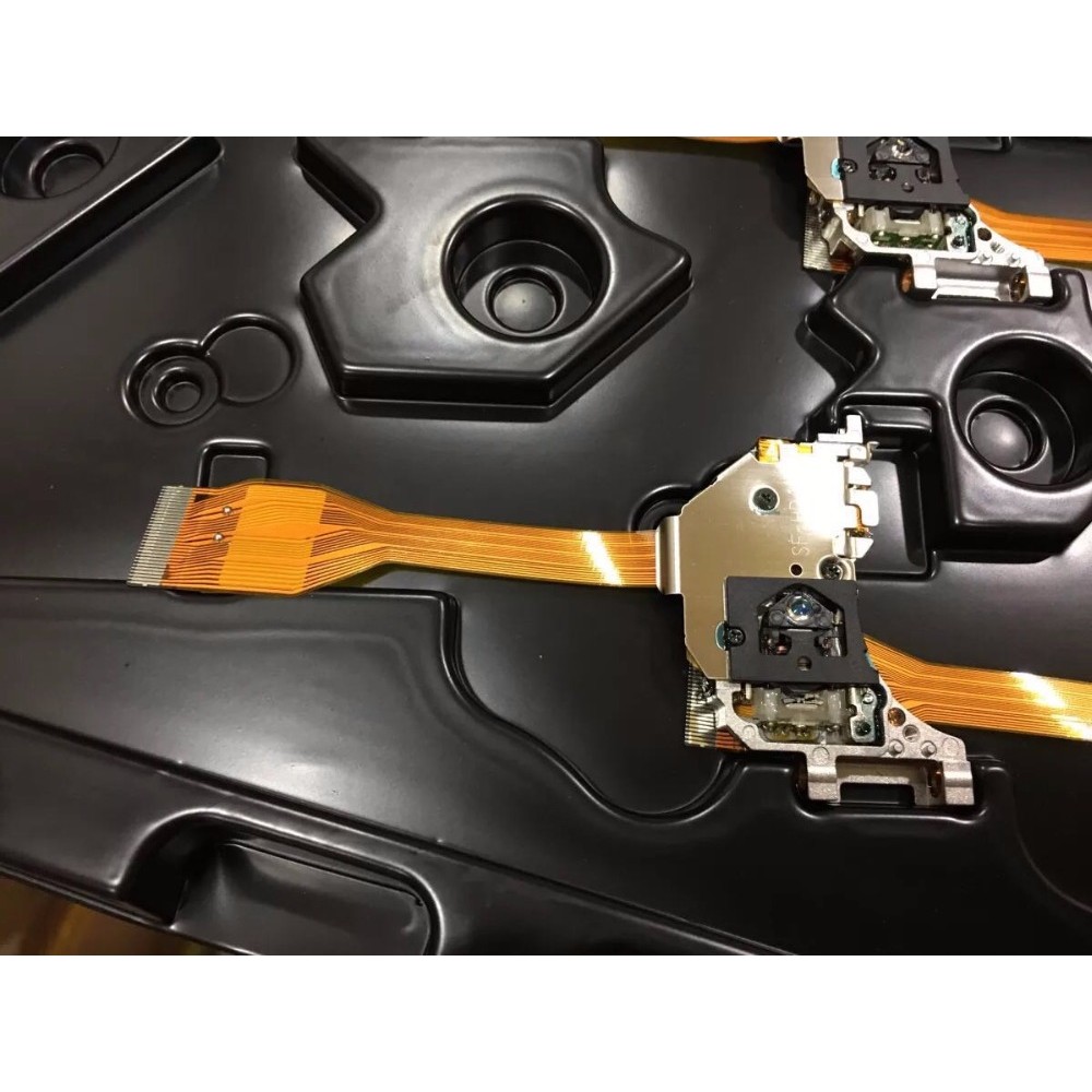 100% New and Original SF-HD4 HD4 SFHD4 Black Cover 2trimmers DVD Laser Lens Lasereinheit Optical Pickup
