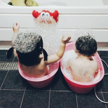 Baby Bath Toy Bubble Crab Bath Automatic Bubble Maker Children Bathtub Pool Swimming Soap Machine Music Water Toy for Kids