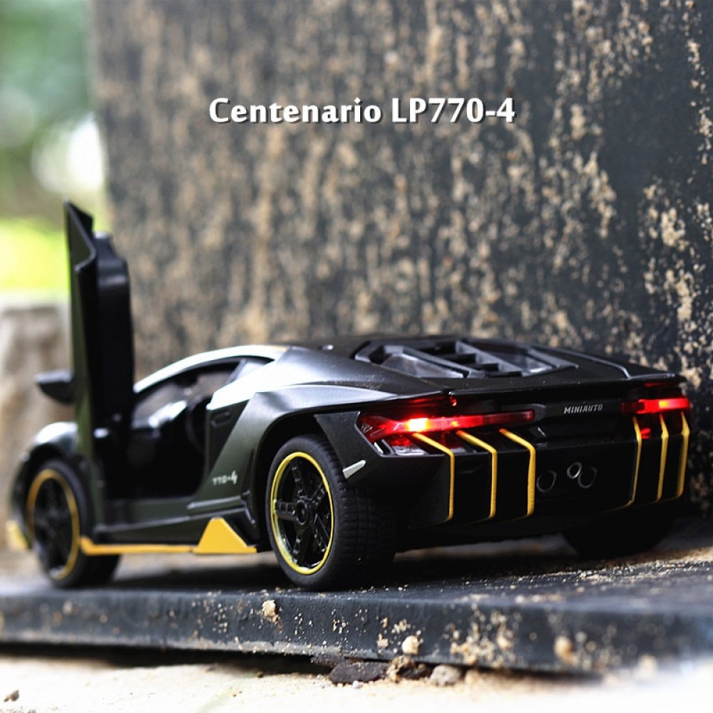LP770 1:32 Lamborghini Car  Alloy Sports Car Model Diecast Sound Light Super Racing Car Lifting Tail Hot Wheel For Children