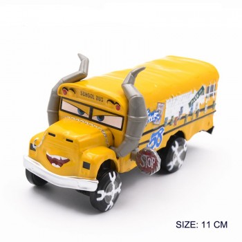 39 Style Scarce Disney Pixar Cars 3 2 Diecast Metal Car Rocket Lightning McQueen Mater Crazy Crashed Party Car Model Kids Gift