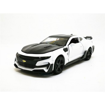 1:32 Chevrolet Camaro Sports Car Alloy Diecast Model Car Toy 5 Color Pull Back Flashing For Kids Birthday Christmas Gifts Toys