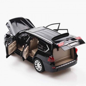 1:24 LX570 Alloy Metal Model Pull Back Toy Cars Light Sound Diecast Vehicle Toys Car for children Adults Collection