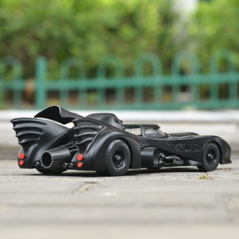 Cool 1:24 Movie Version Black Batman Die-cast alloy car model Children Racing Car Toys Large Batmobile bat Mobile Cars