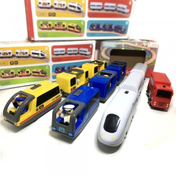 w128 Kids Electric Train Toys Magnetic Slot Electric Train with Two Carriages Thomas Wood Toy FIT Thomas track wooden track Brio