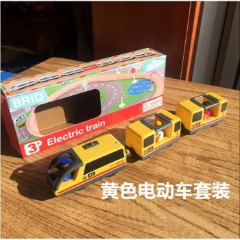 w128 Kids Electric Train Toys Magnetic Slot Electric Train with Two Carriages Thomas Wood Toy FIT Thomas track wooden track Brio