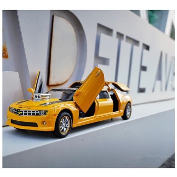 Lengthened yellow Comalo car model,high quality 1:32 alloy pull back cars,musicalamp; flashing 6 open the doors,free shipping