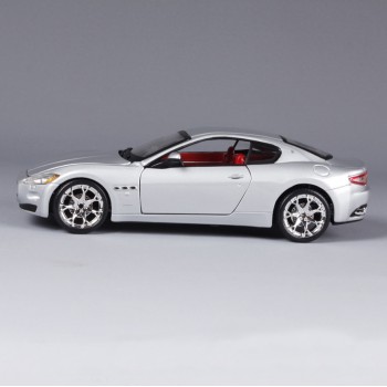 Maisto Bburago 1:24 Maserati GT Gran Turismo Assembly DIY Racing Diecast Model Kit Car Toy Kids Toys Original Box Free Shipping