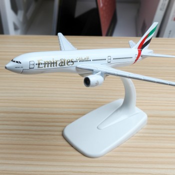 16cm United Arab Emirates Plane Model A380 UAE Airlines Airbus Model Boeing 777 B777 Aviation Aircraft Airplane Model Toy 1:400