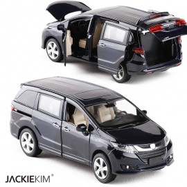 Original Box 1:32 Japan Odyssey Alloy Diecast MPV Car Model Toys With Pull Back Flashing For Kids Christmas Gifts Collection