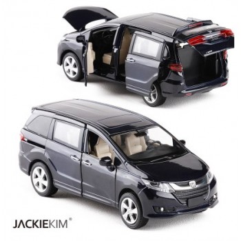 Original Box 1:32 Japan Odyssey Alloy Diecast MPV Car Model Toys With Pull Back Flashing For Kids Christmas Gifts Collection