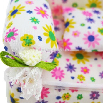1 Pcs Mini Sofa Play Toy Flower Print Baby Toy Plush Stuffed Furniture Sofa With 2x Cushions For Barbie Doll Couch Doll House