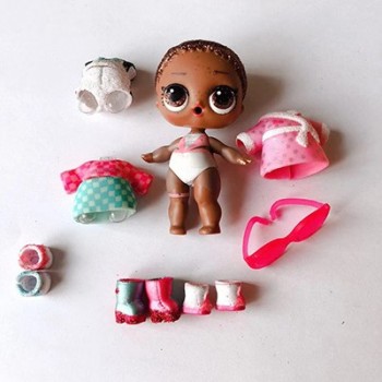 the doll of series 2 with clothes  show as picture without ball