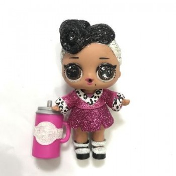 the doll of series 2 with clothes  show as picture without ball