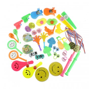 100Pcs 20 Types Children Small Toy Prop Set for Party Mini Cars Whistle Medal Small Hand Clap Panda Smiling Face Shaking Drum