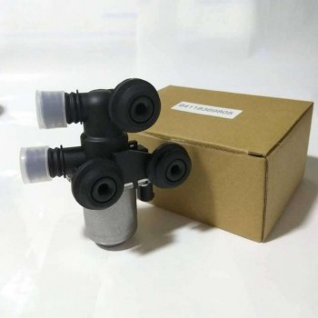 Car Auto Water Valve For Jaguar Electromagnetic Water Valve XR822975 Cooling Water Heater Control Water Valve Car Accessory