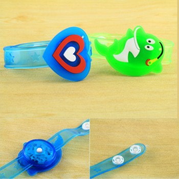 Luminous Toys Light Flash Toys Wrist Hand Take Dance Party Dinner Party New 2019 Christmas Gift For Kids