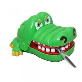 2019 Hot Sale New Creative Small Size Crocodile Mouth Dentist Bite Finger Game Funny Gags Toy For Kids Play Fun