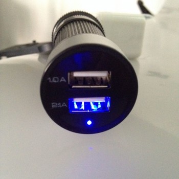 Car Charger Universal 12V 24V To 5V 2Port USB Charger Adapter For Cell phone GPS Car Styling @#113