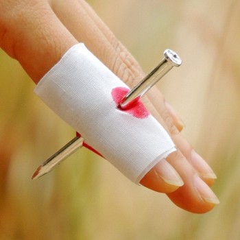 Novelty Magic Tricks Joke Toy Funny Tongue Chewing Gum Trick Dagger Knife Fake Nail Through Finger Stress Relief Toy Prank Maker