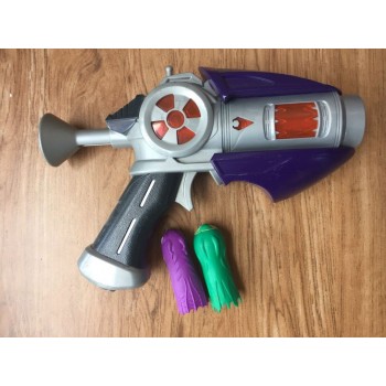 Hot Sale Cartoon Anime Slugterra Play Shot Gun Toy Give 2 Bullets 1 Slugterra Action Figure As Presents, Boy Toy Pistol Gun Gift