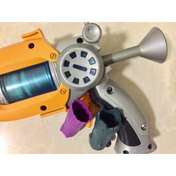 Hot Sale Cartoon Anime Slugterra Play Shot Gun Toy Give 2 Bullets 1 Slugterra Action Figure As Presents, Boy Toy Pistol Gun Gift