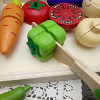Logwood Baby Wooden toys Pretend Play kitchen toys cutting Fruit and Vegetable education food toys for kid Mother garden childre