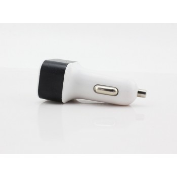 Auto electronic accessories,portable car chargers,sockets,input 12 v,output 5v 2.1A,three USB connectors,random color