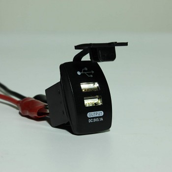 2018 New Univesal 12/24V 3.1A Dual USB Charger Power Adapter Outlet Car Cigarette Lighter Socket
