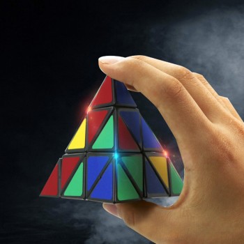 Pyraminx Triangle Classic Professional Speed 3x3 Pyramid magic cubes Puzzle cubo magico Twist Stickerless Game toys for children