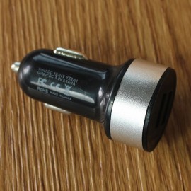 New Car Charger 5V 3.1A Quick Charge Dual USB Port LED Display Cigarette Lighter Phone Adapter Car Charger Voltage Detect