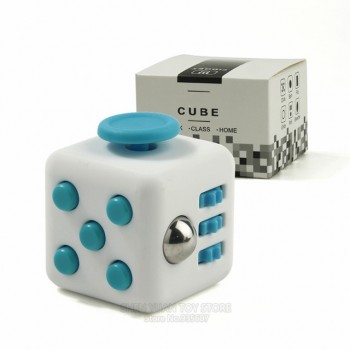 3.3cm Mini Cube Vinyl Desk Finger Toy Squeeze Fun Stress Reliever Toys 11 Colour Click Glide Flip Spin Breathe Roll Cubes
