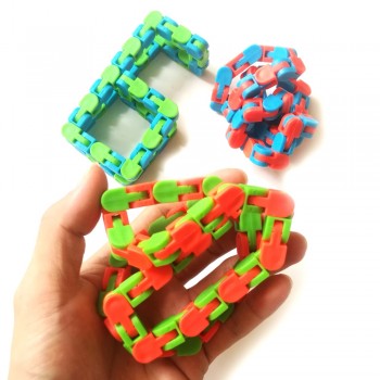 Wacky Tracks Snap and Click Fidget Toys Kids Autism Snake Puzzles Classic Sensory Toy