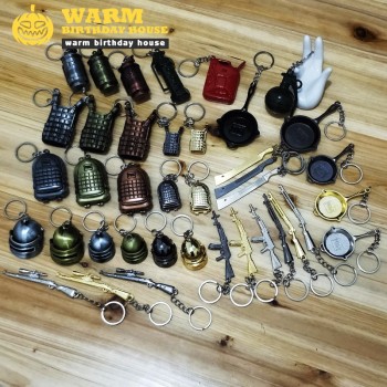 2018 New Game Kawaii PUBG CS GO Weapon keychain Helmet 98K Gun men toys many cute Pendant on the bag for children gifts hot sale
