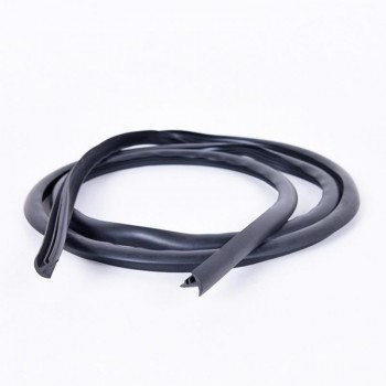 Rubber 1.6m Soundproof Dustproof Sealing Strip For Auto Car Dashboard Windshield